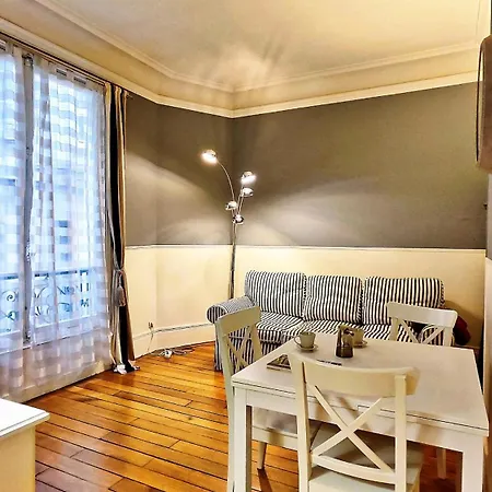 Rue Quentin-bauchart - 8 Paris