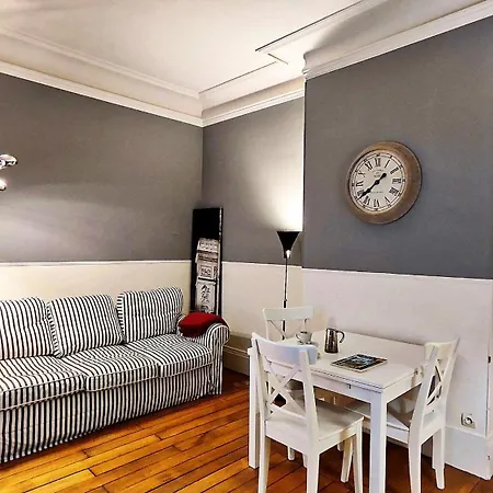 Rue Quentin-bauchart - 8 Apartment