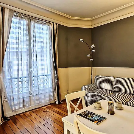 Rue Quentin-bauchart - 8 Apartment Paris