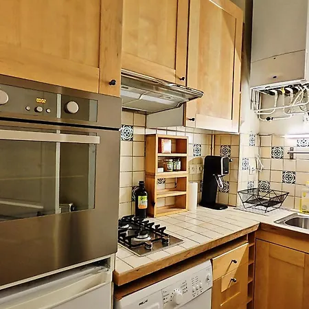 Apartment Rue Quentin-bauchart - 8 Paris